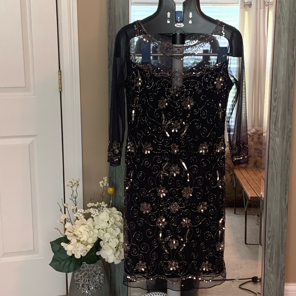 Pisarro Nights beaded cocktail dress.  Size 6.